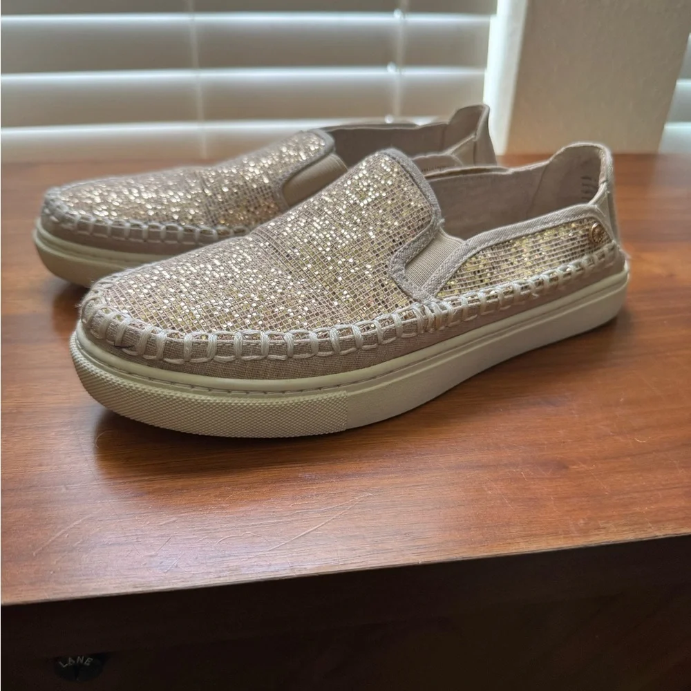 Yellow Box Women's Glitter Loafers women’s sized 6 - Picture 9 of 13